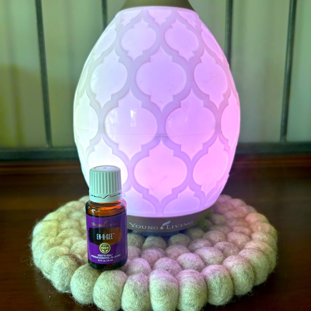Young Living EN-R-GEE Essential Oil Blend, 15 ml